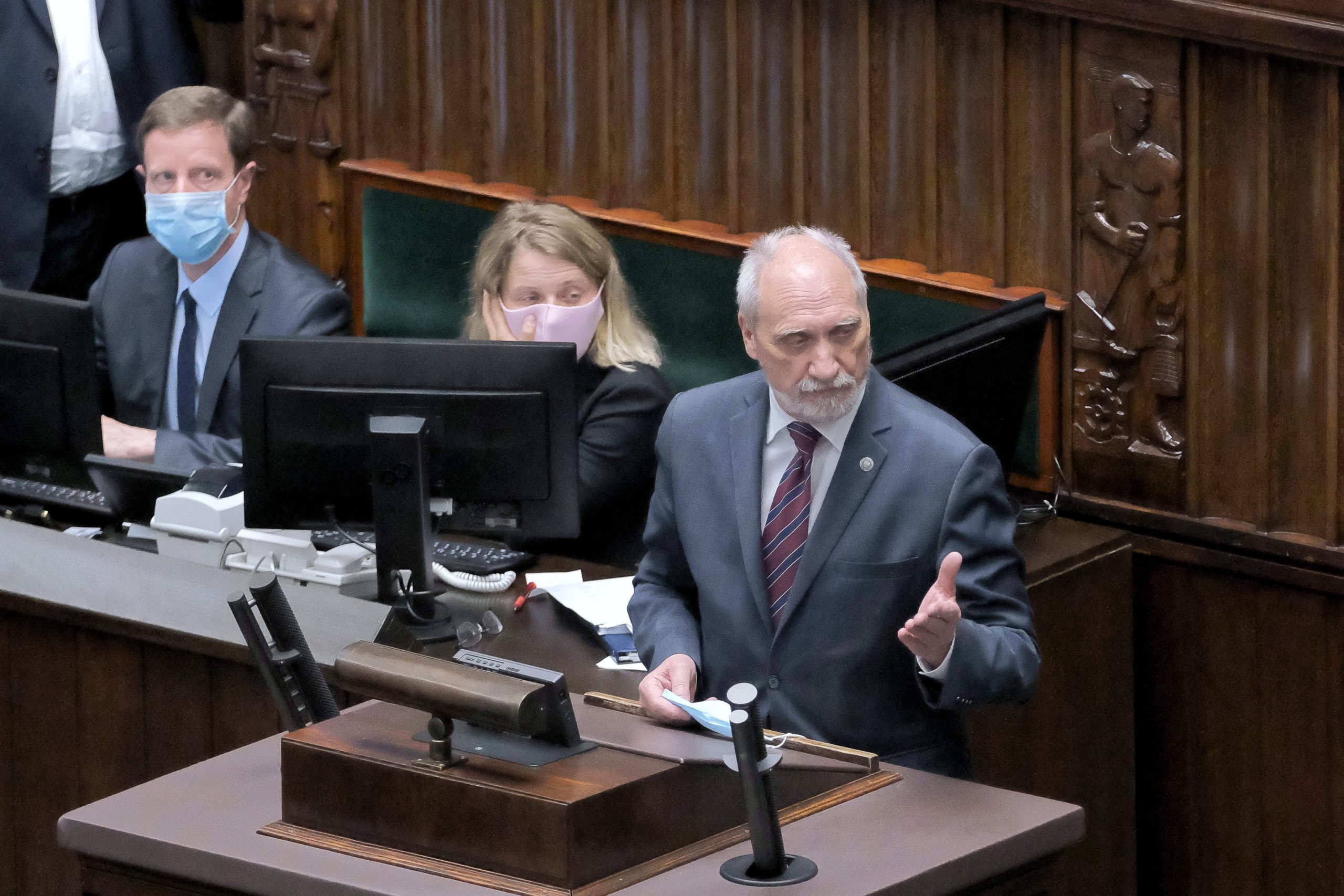 Macierewicz usłyszał zarzuty