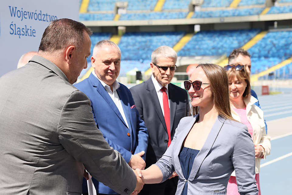 Zdjęcie do postu: Śląskie wspiera kluby i sportowców