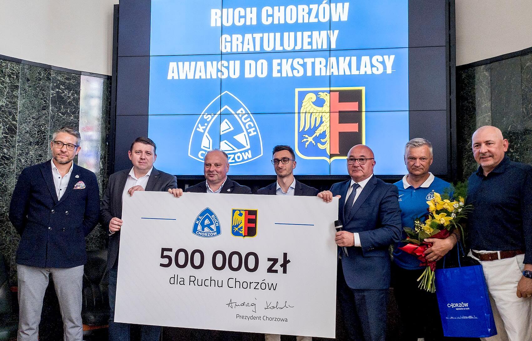 Zdjęcie do postu: Ruch Chorzów w Ekstraklasie! I z nagrodą