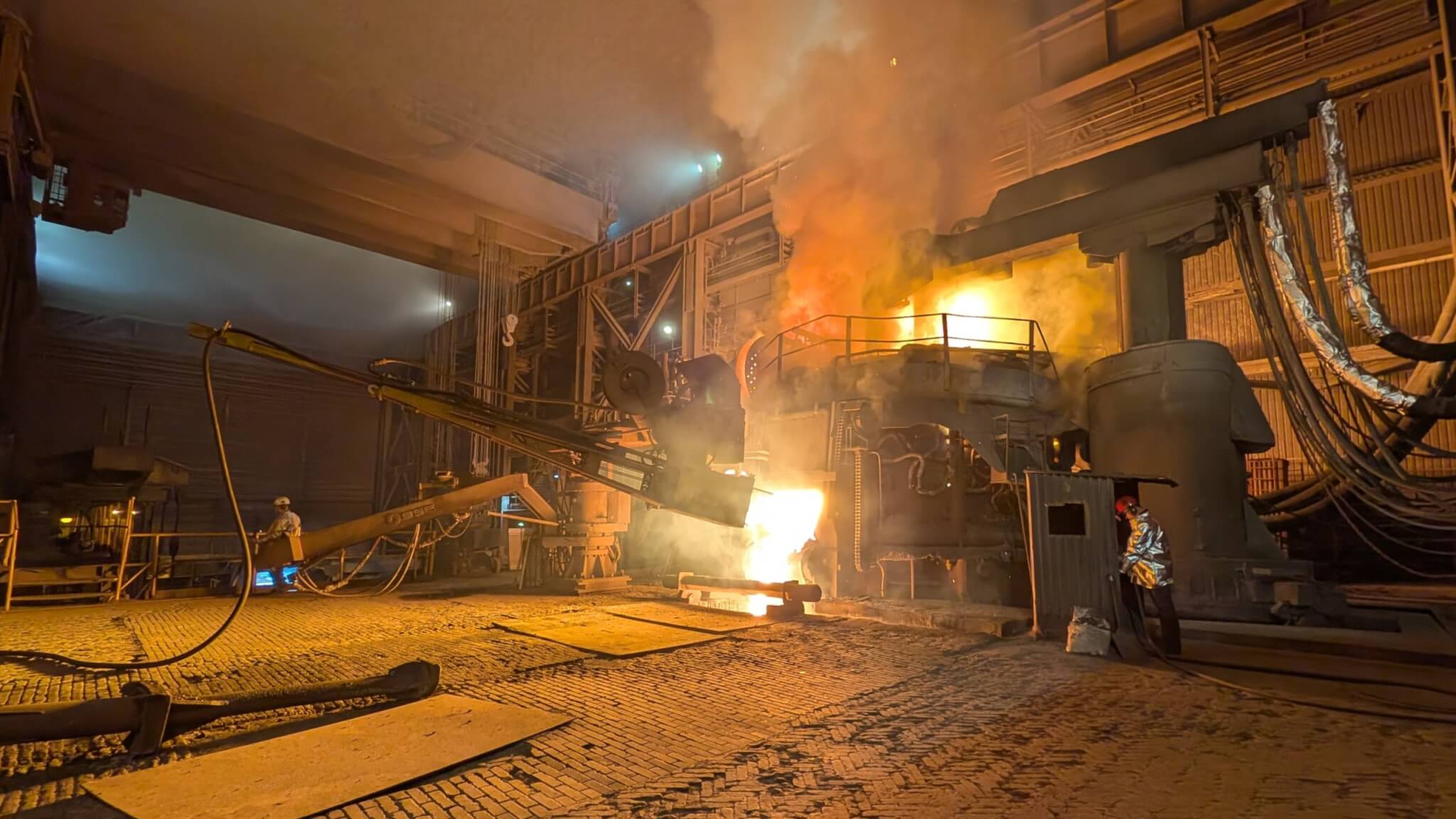 Ministerstwo Obrony Narodowej sfinalizowało w poniedziałek zakup Huty Częstochowa