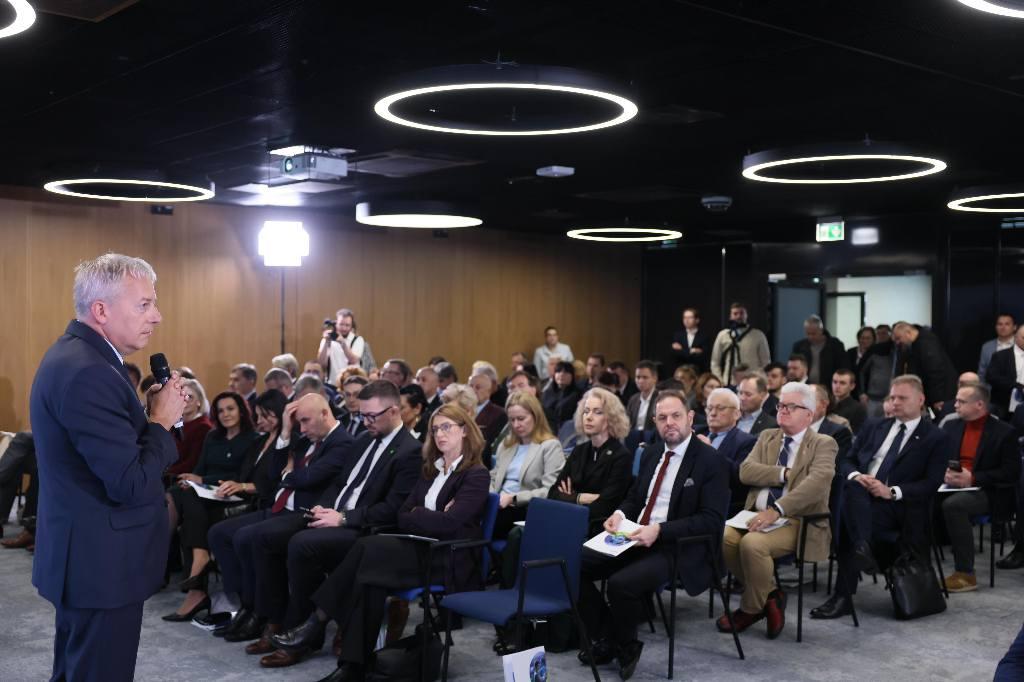 Województwo śląskie ma potencjał, by stać się hubem przemysłu obronnego