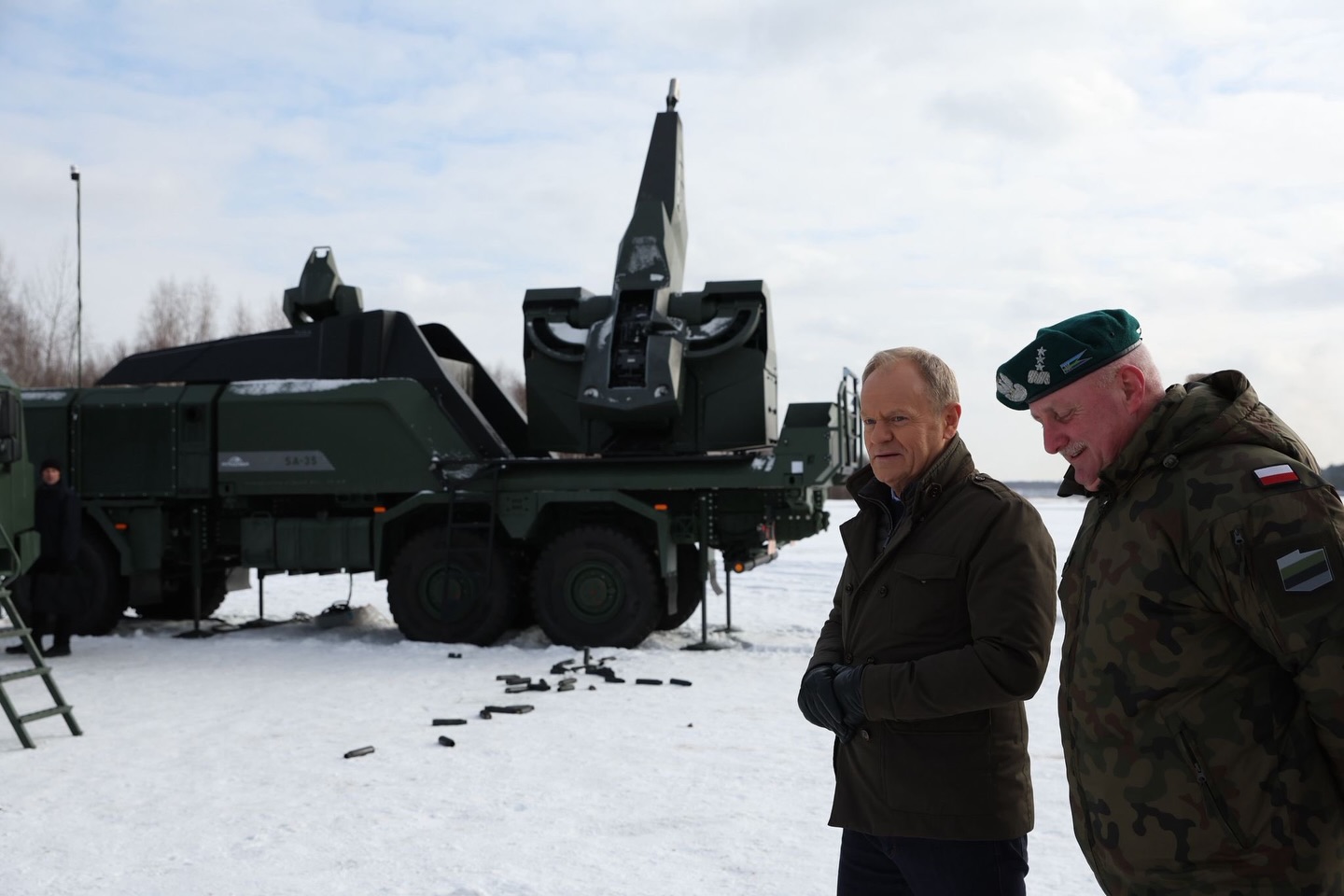 Tusk pisze o zakutych łbach! Opozycja: Tak mógł napisać tylko jakiś cham i prostak! Morawiecki: dotarło?