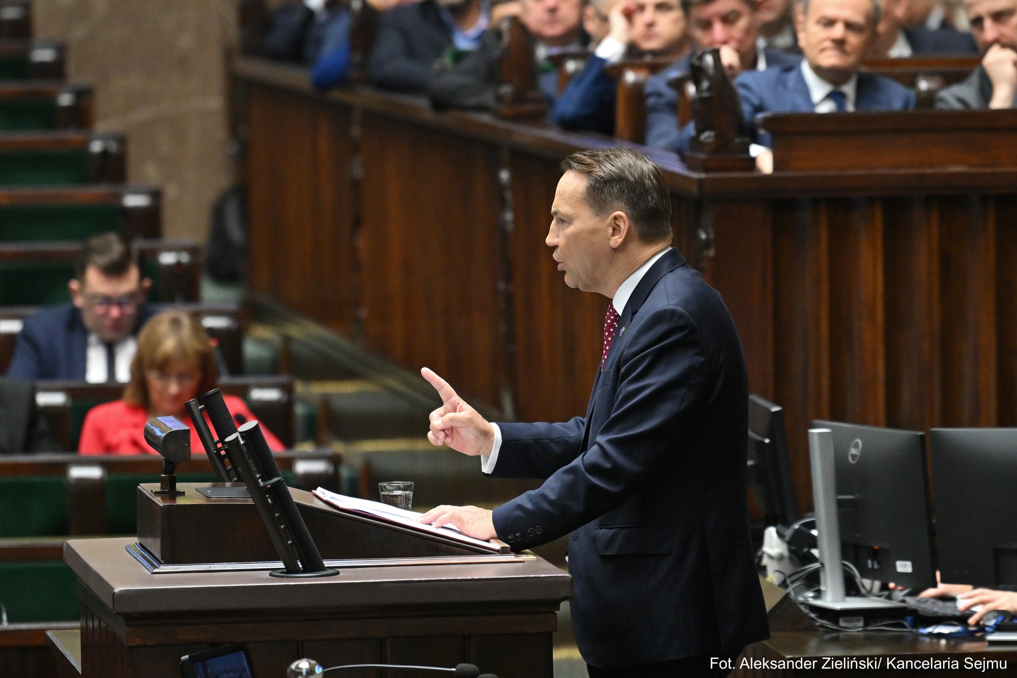 Wiceszef MSZ: Izrael nie dokonuje ludobójstwa w Palestynie, a Netanjahu nie jest zbrodniarzem wojennym. Miller: jak ktoś taki może być wiceministrem?!