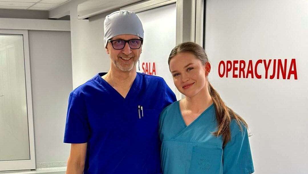 Lekarz przyjął ją na świat. Po 26 latach spotkali się na tej samej sali operacyjnej – oboje jako lekarze