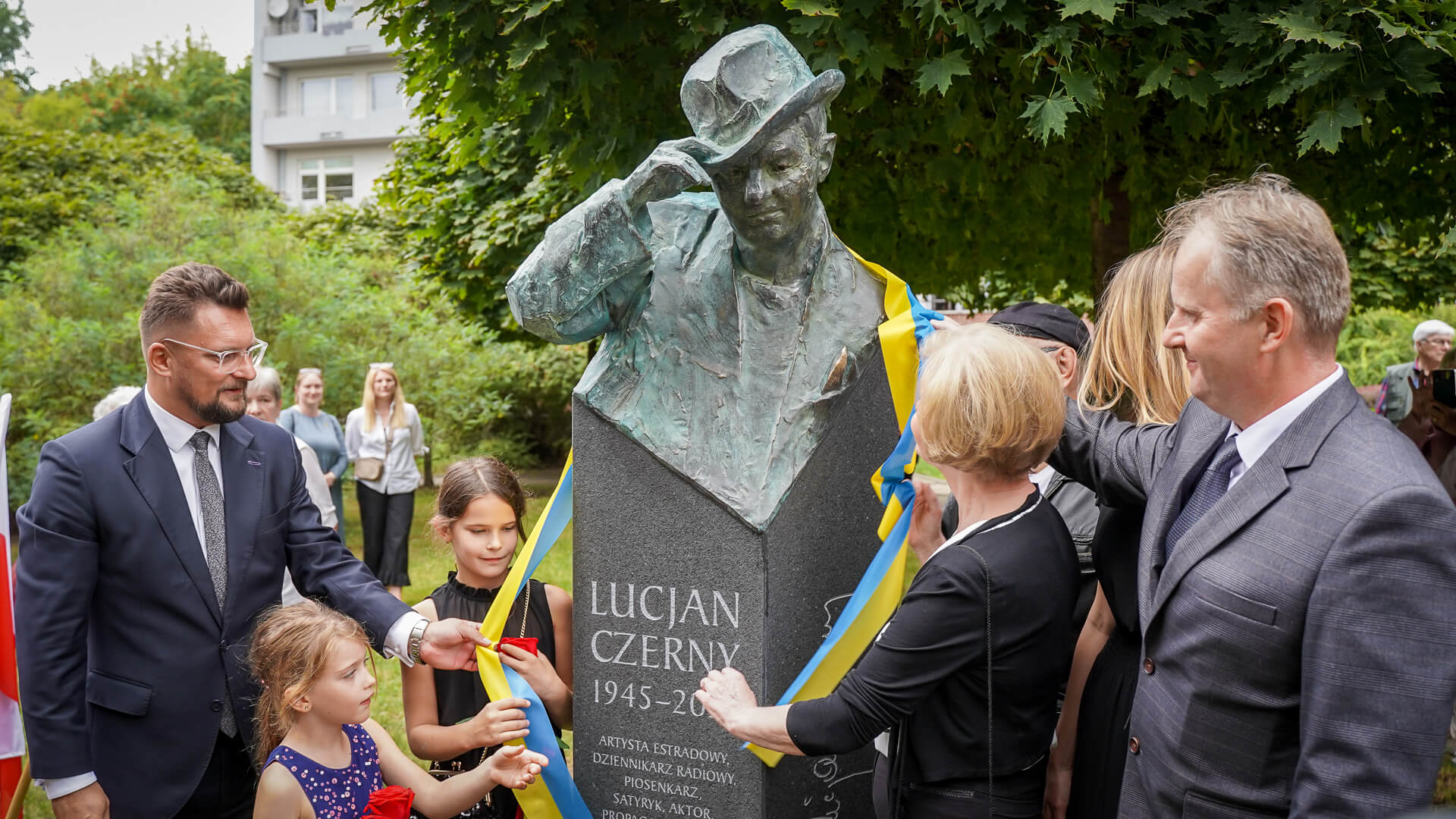 Czyje popiersie stanie w Galerii Artystycznej?​