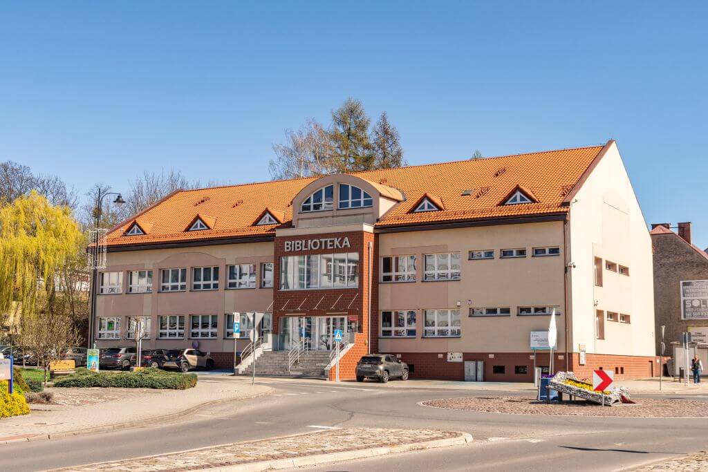 Biblioteka z dofinansowaniem na projekt „Lustro i okno z reportażem w Wodzisław Śląski”