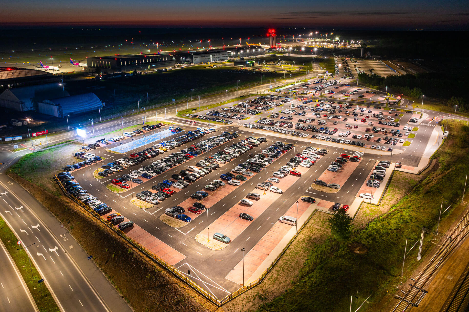W Katowice Airport zakończył się drugi etap budowy parkingu P4