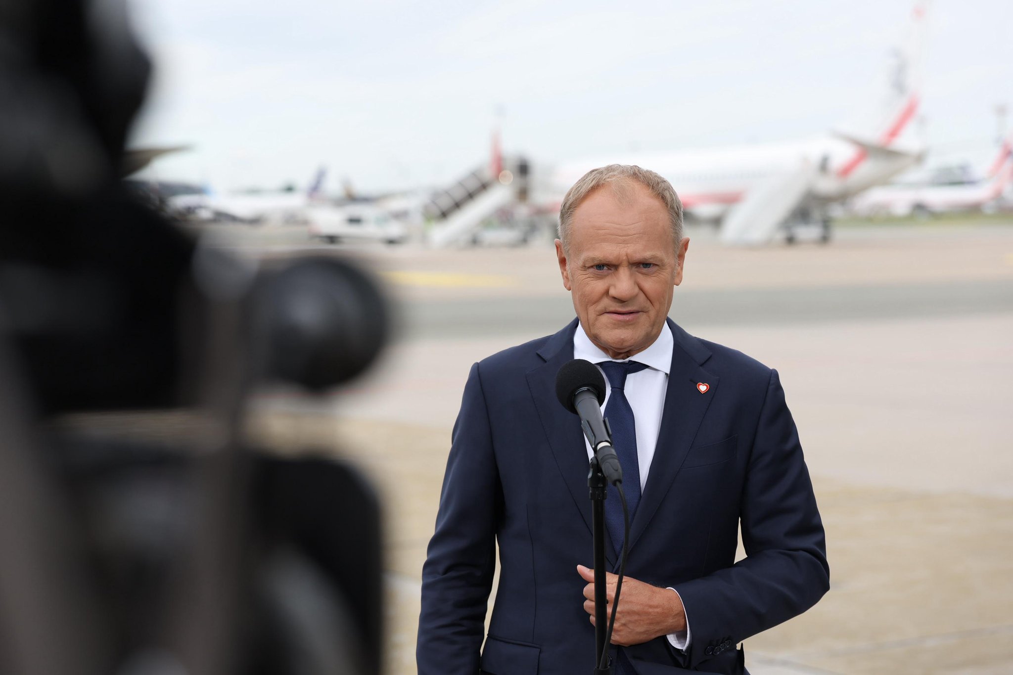 Premier Tusk o prezydencie Nawrockim: nie ma czasu na wahania!