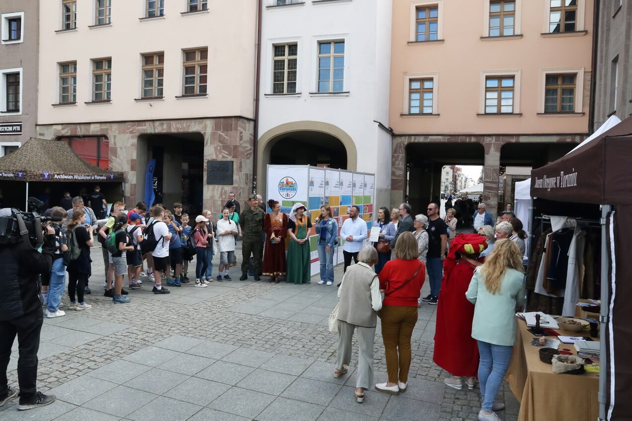 Światowe wydarzenie w Polsce – Międzynarodowy (Ty)dzień Archiwów w 23 Archiwach Państwowych