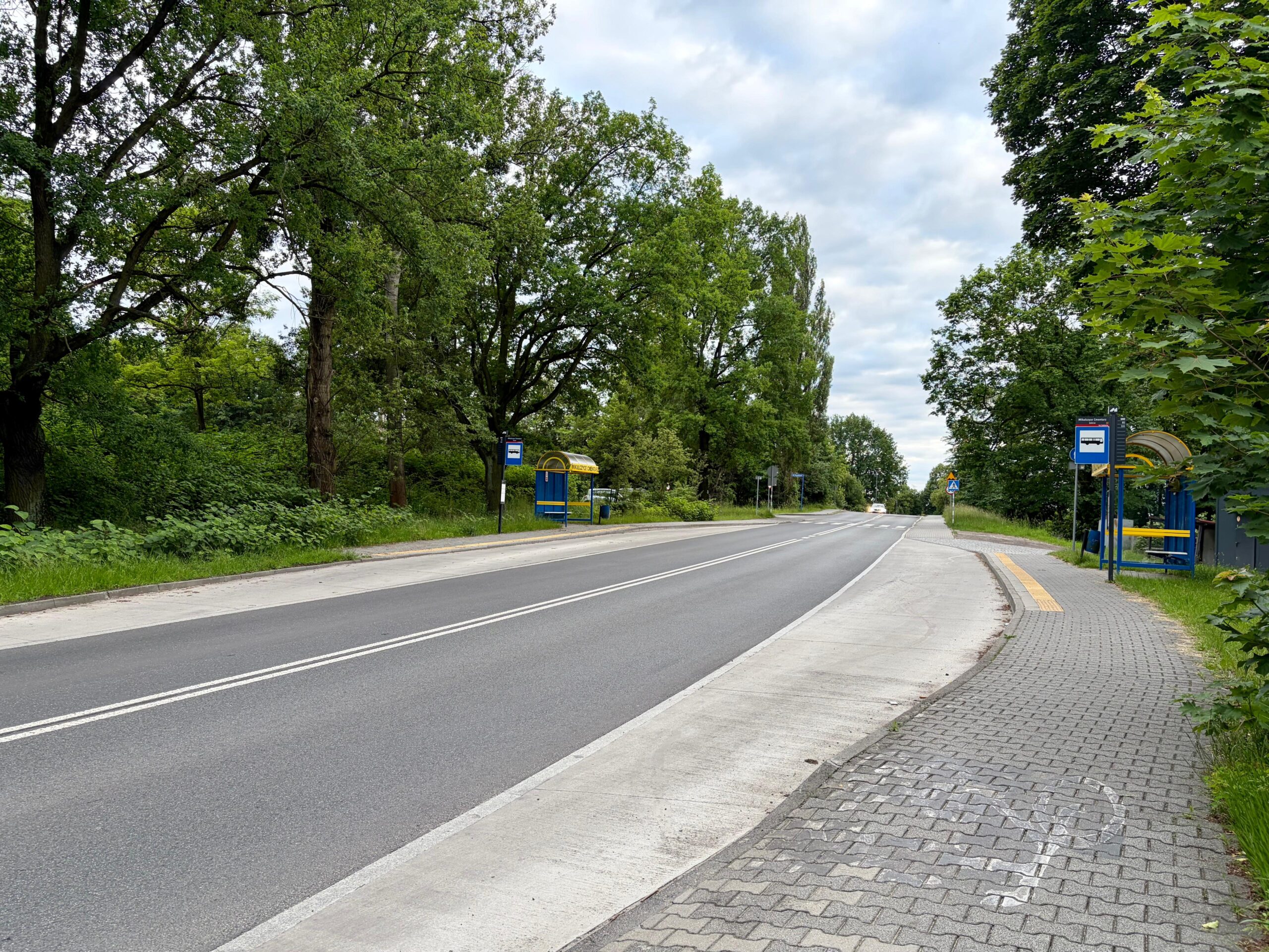 Zabrze: Bezpieczniej przy cmentarzu w Mikulczycach. Powstanie nowe oświetlenie przejścia dla pieszych