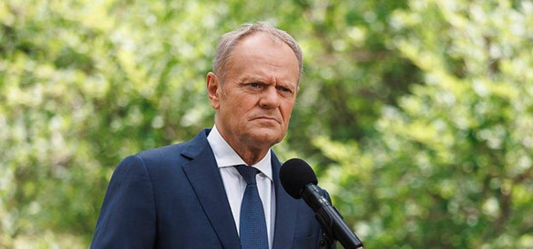 Tusk: „dostęp do publicznej ochrony zdrowia musi być równy dla wszystkich – bez wyjątków”. Dymisji minister zdrowia nie ma