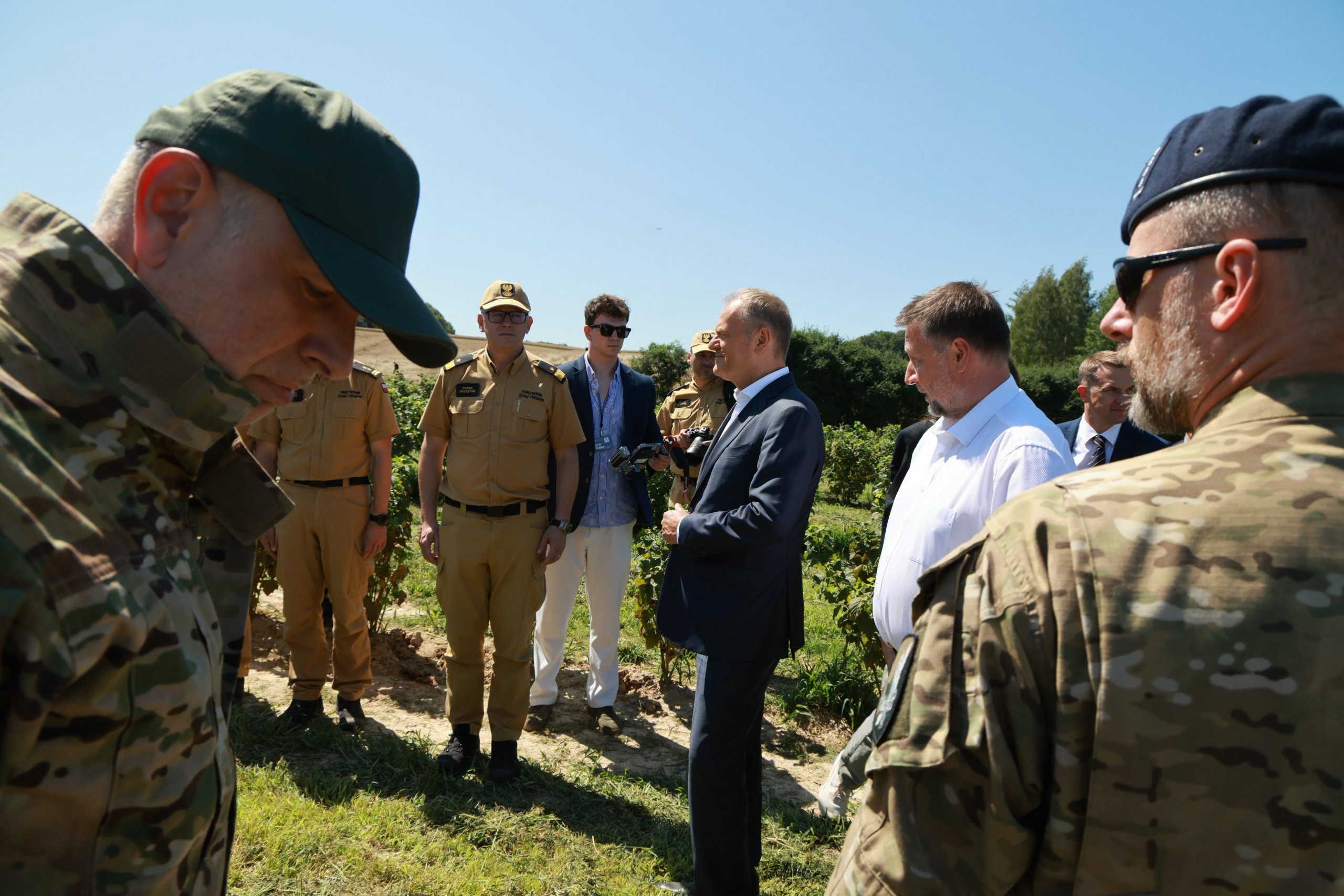 Donald Tusk: Polską przestrzeń powietrzną naruszyły dwa obiekty. Ślady wskazują na rosyjski obiekt