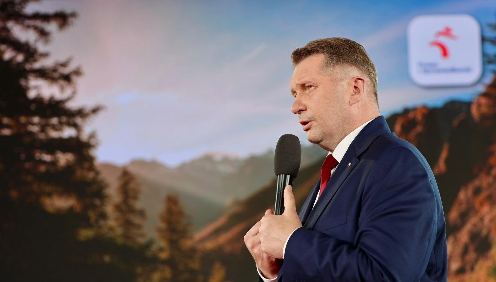 PiS apeluje o obniżkę VAT i akcyzy na paliwa. Czarnek: Sejm powinien przyjąć ustawę